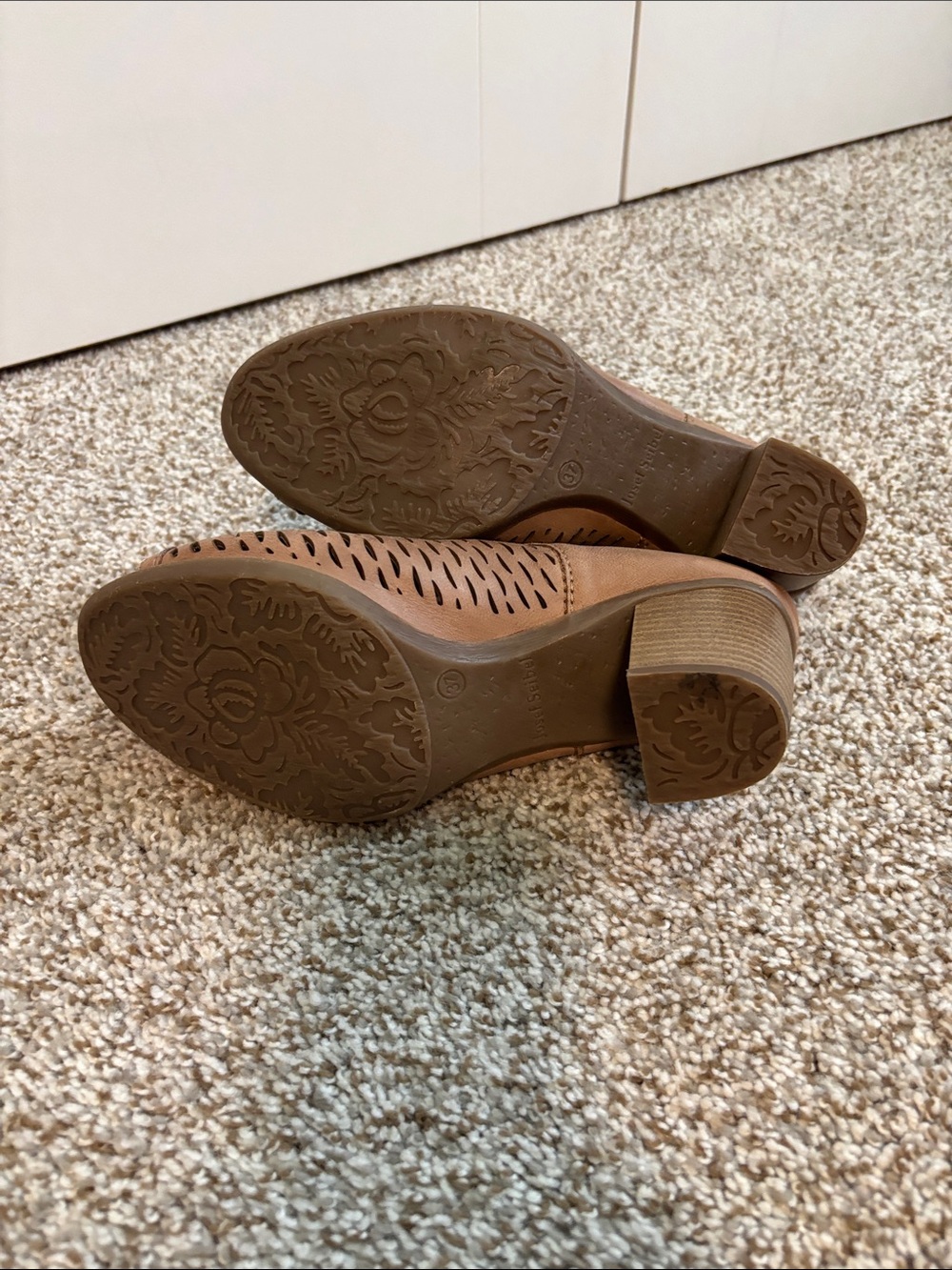 Josef Seibel Womens Cutout Open-Toe Block Heel Mules in Brown - Picture 5 of 6